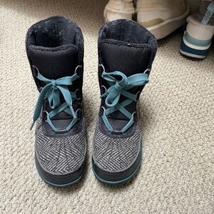 Sorel Tivoli winter boot size 6.5
